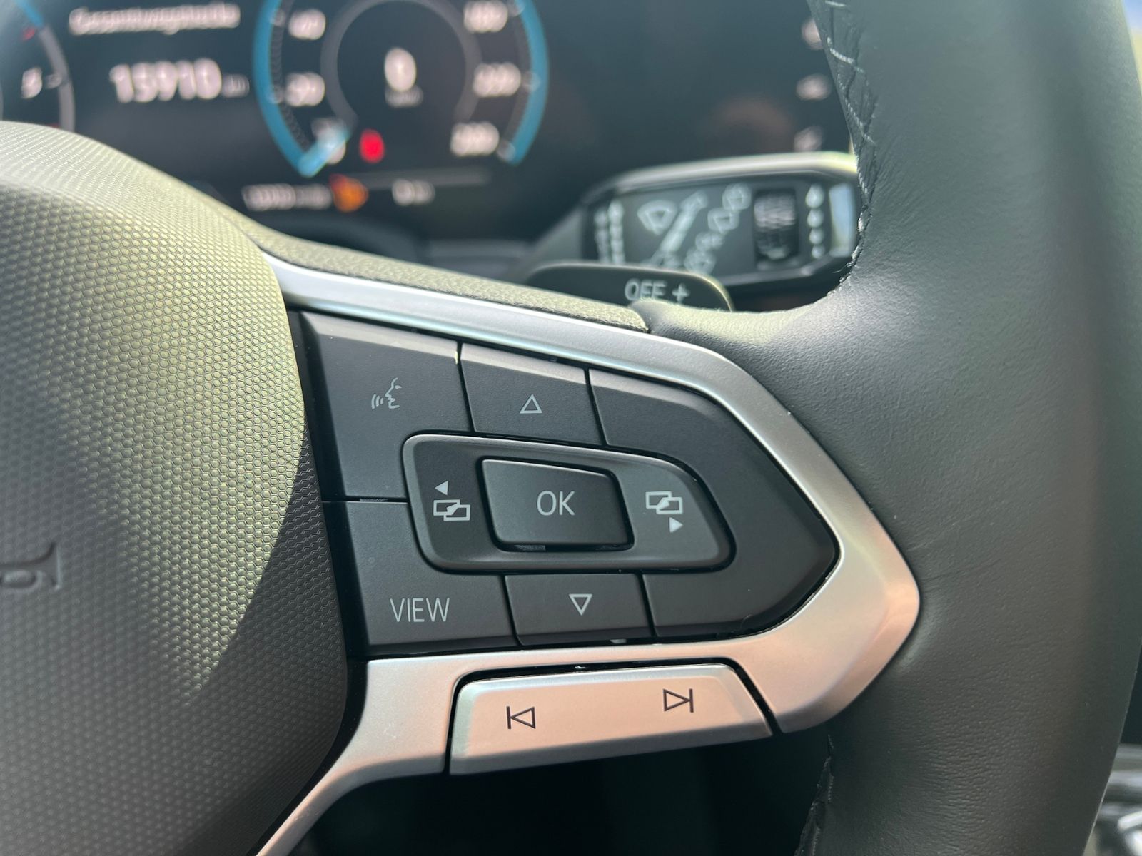 Fahrzeugabbildung Volkswagen Touareg 3.0 TDI 4MOTION *AHK, LED, Luft, ACC, 19