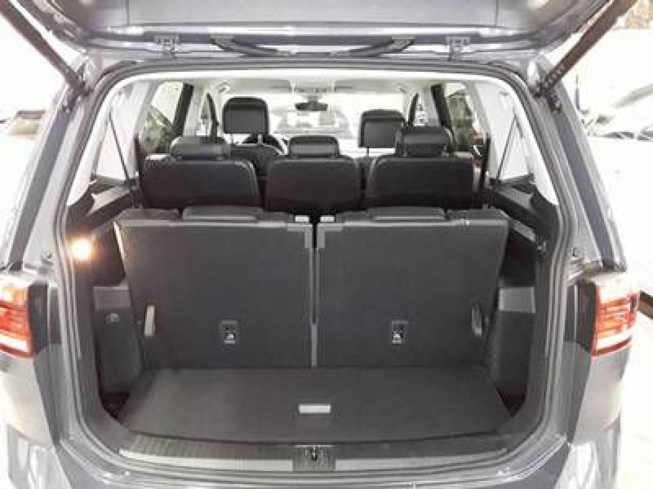 Volkswagen Touran - Bild 7