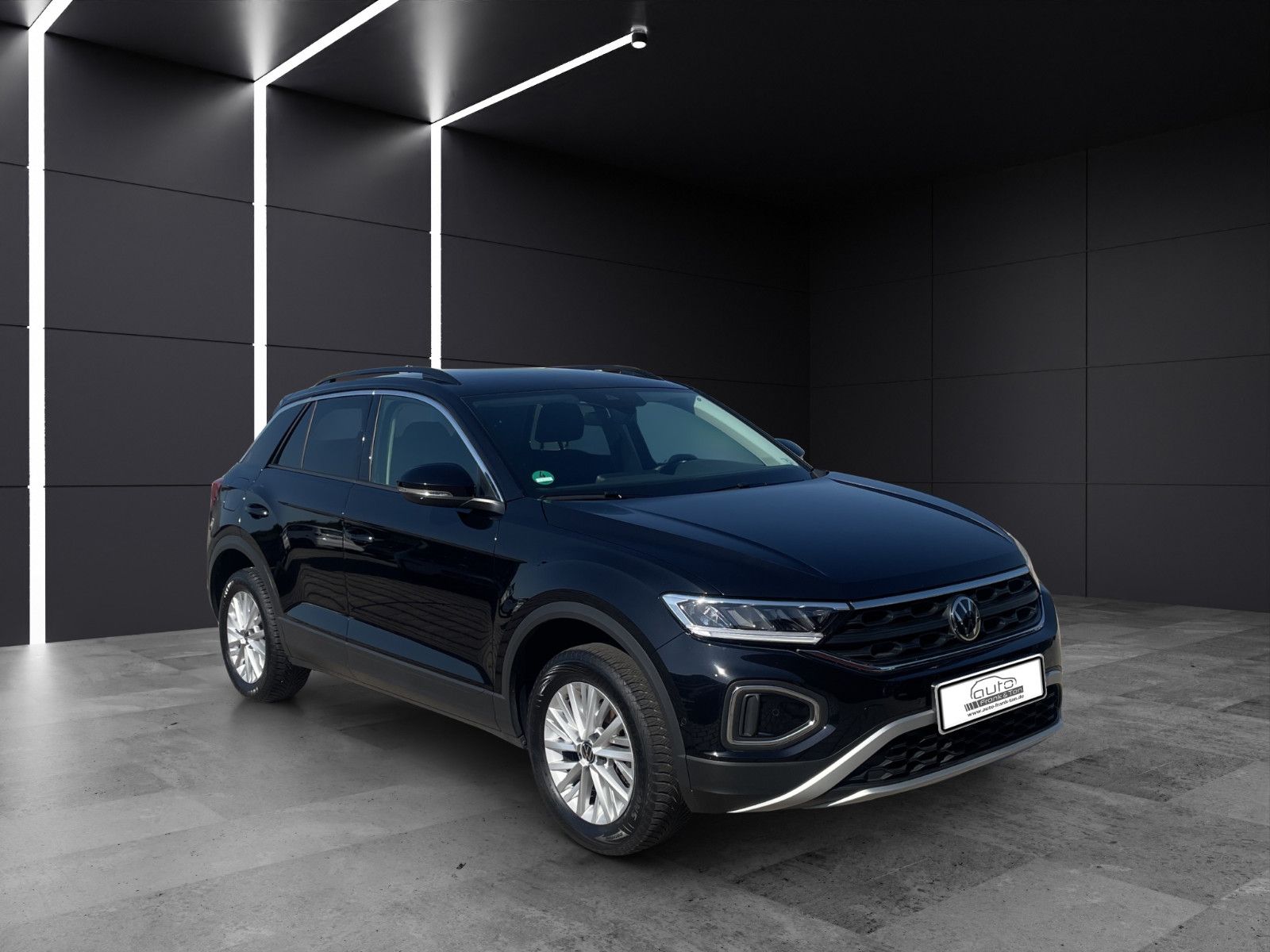 Fahrzeugabbildung Volkswagen T-Roc Life *PDC*CarPlay*LED*SitzHZ*Klima*