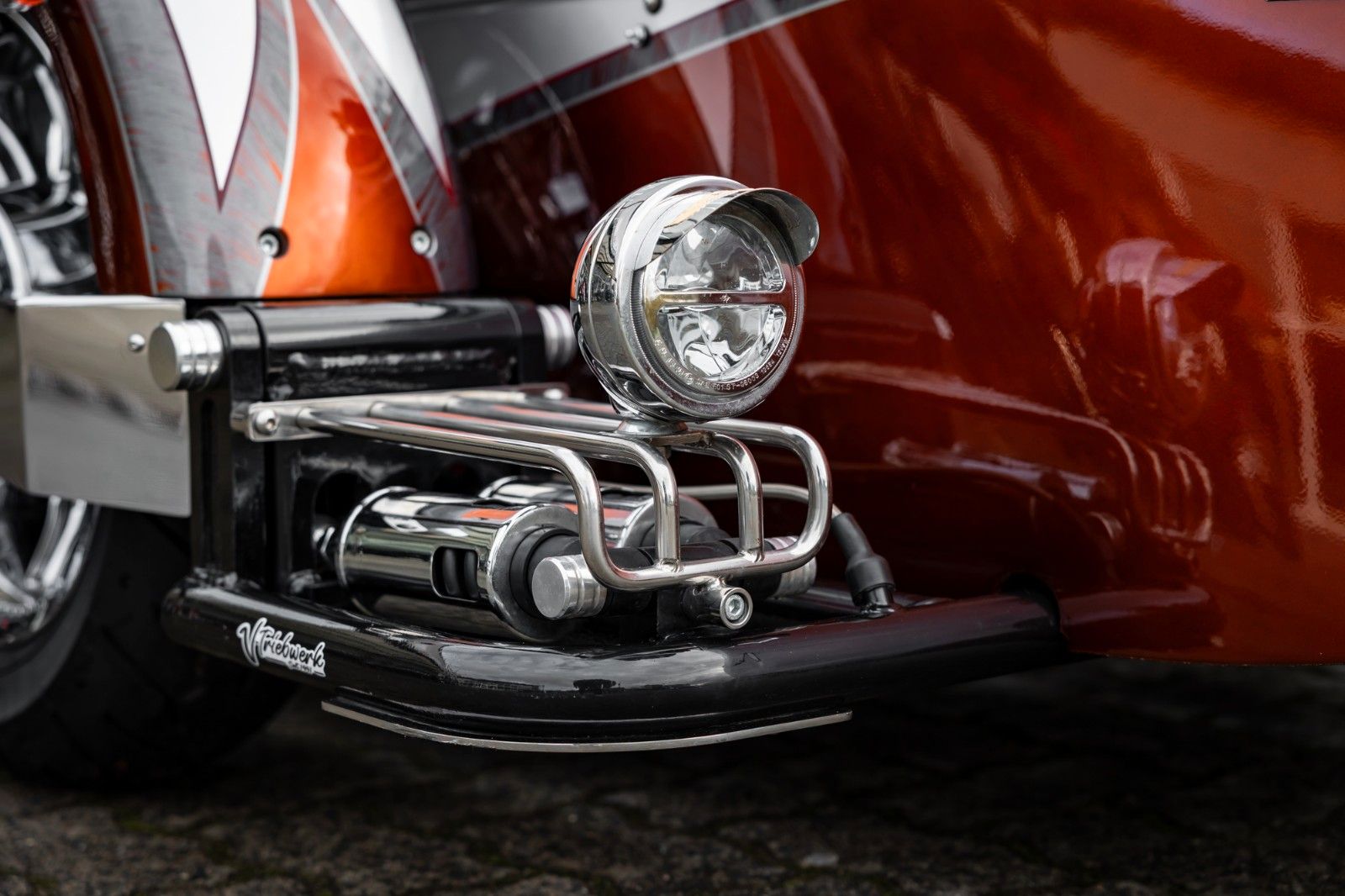 Fahrzeugabbildung Harley-Davidson FLHTKSE CVO E-Glide - V-Triebwerk Gespann