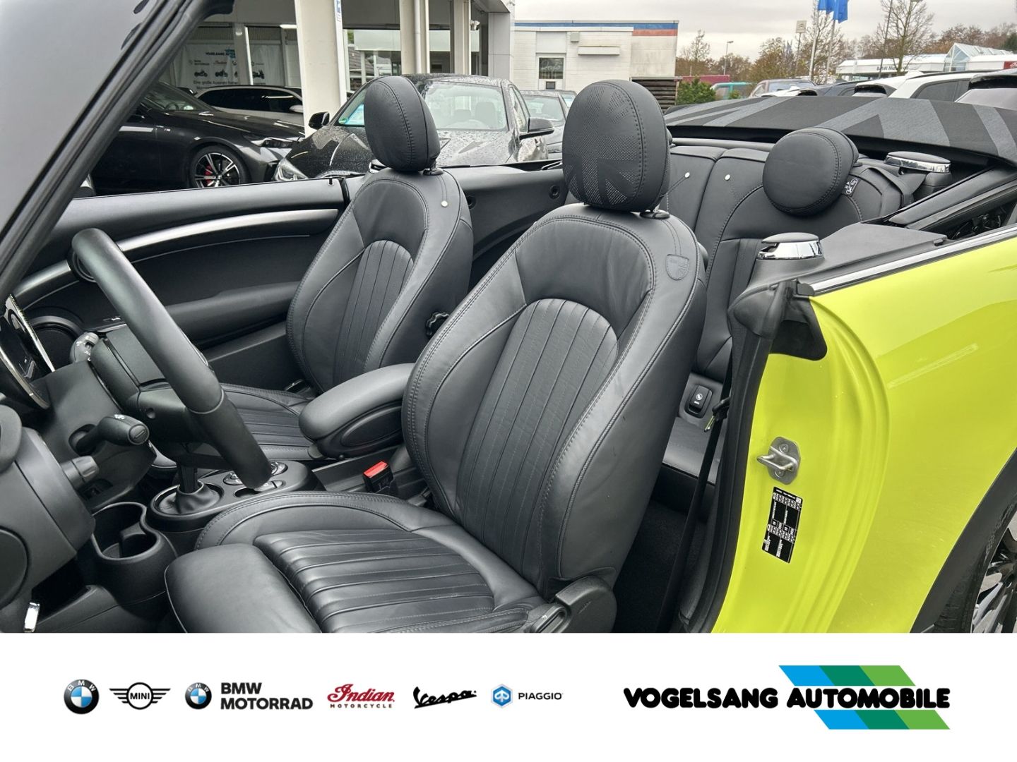 Fahrzeugabbildung MINI Cooper S Cabrio MINI Yours Trim,HeadUp,Rückfahrk