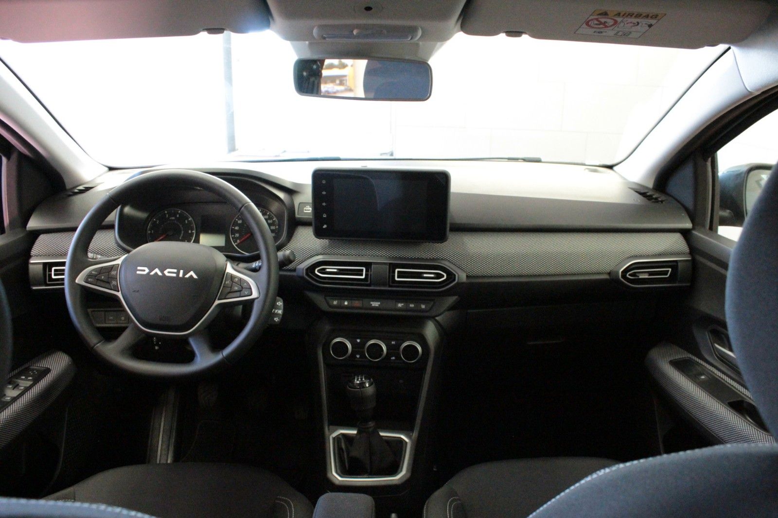 Fahrzeugabbildung Dacia Sandero TCe 100  ECO G Expression*Winterpaket*