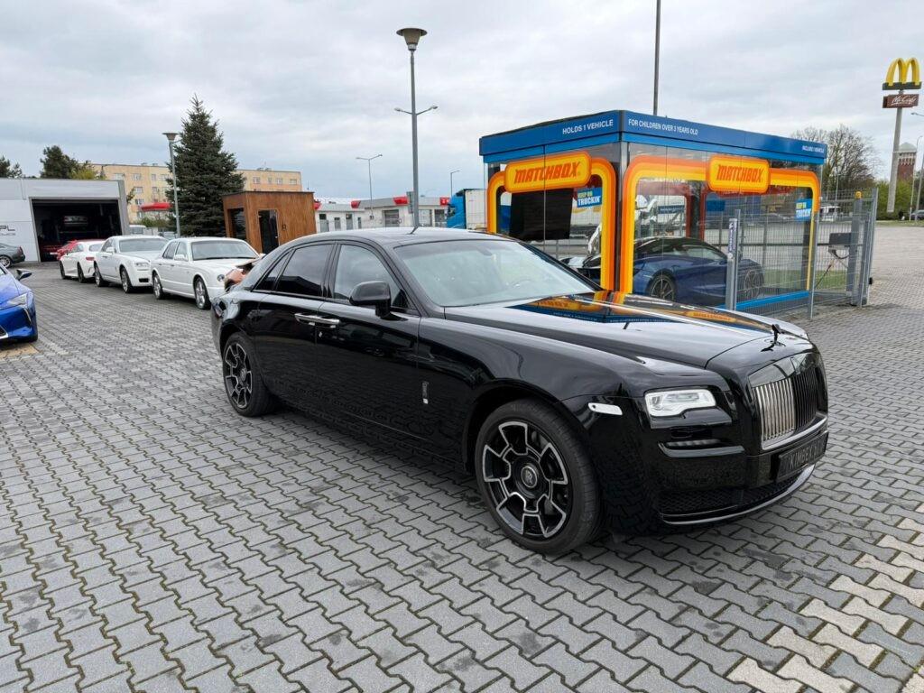 Rolls-Royce Ghost Black Badge FULL wie NEU 1 Hand TOP Sofort