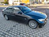 BMW 335i - - BMW 335 aus 2007: 335i