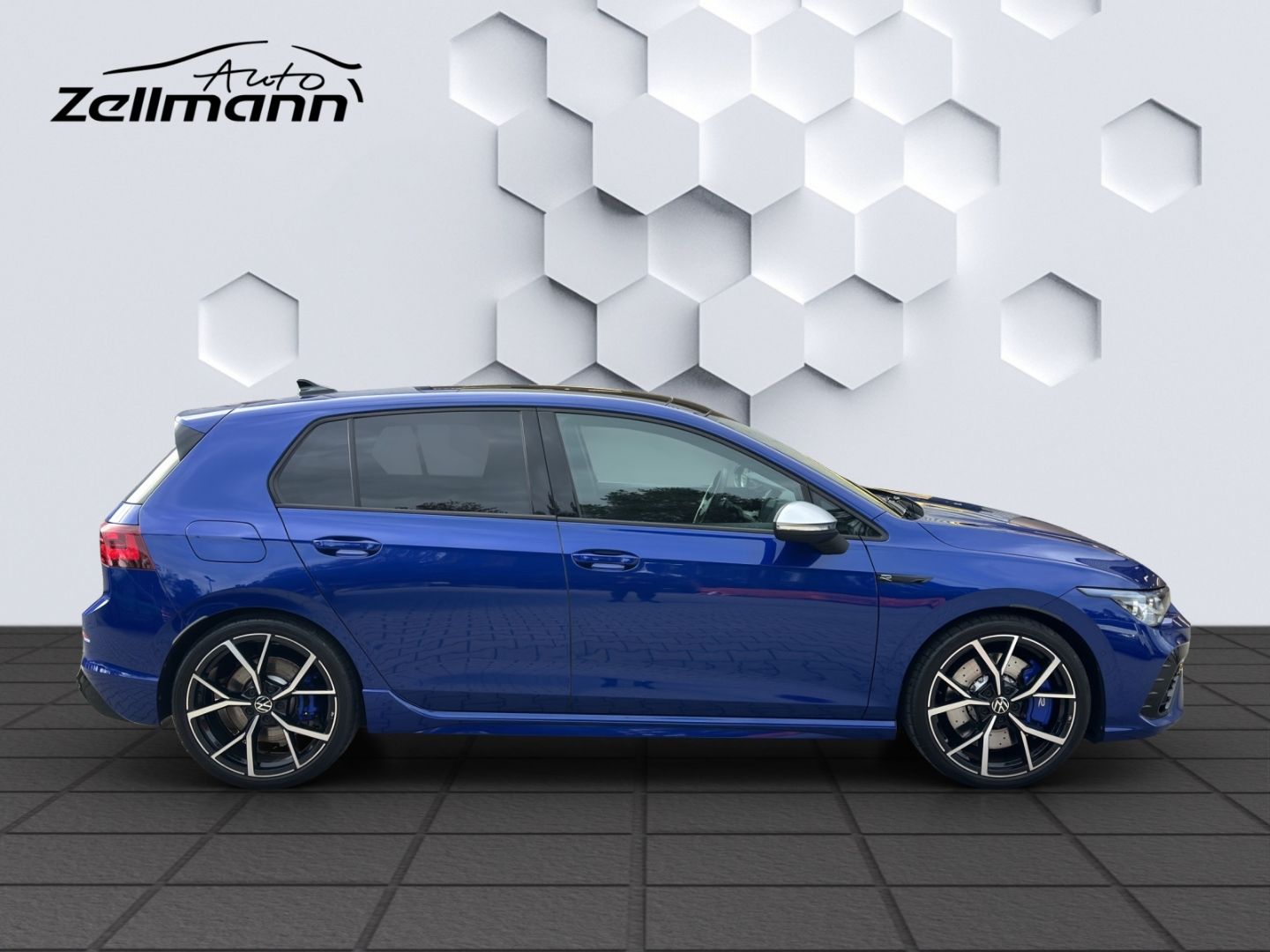 Golf R VIII 2.0 TSI 4Motion DSG 235kW LED PanoSc