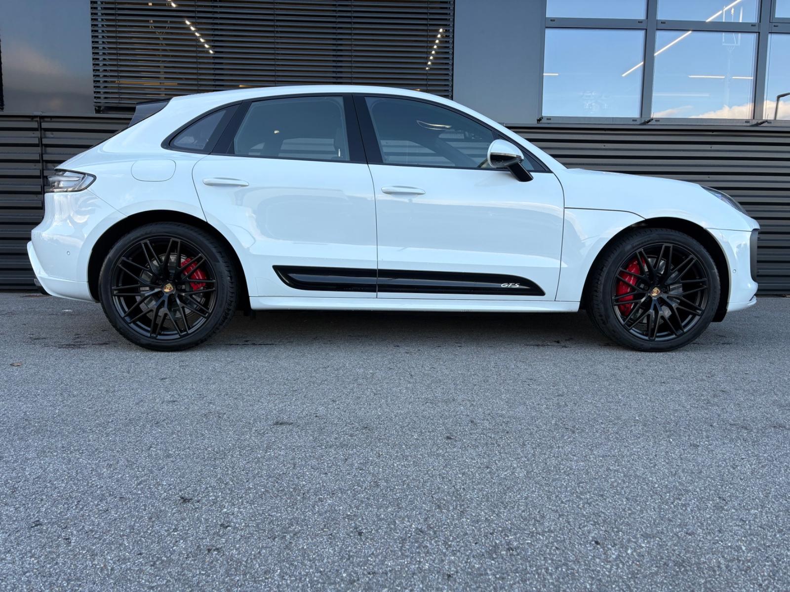 Porsche Macan GTS-PANO-BURMESTER-PAS-STANDHEIZUNG-1.HAND