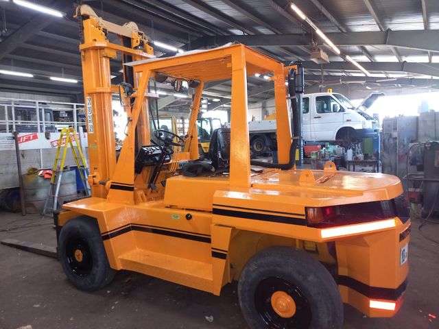 Mitsubishi FD 70  Geländestapler