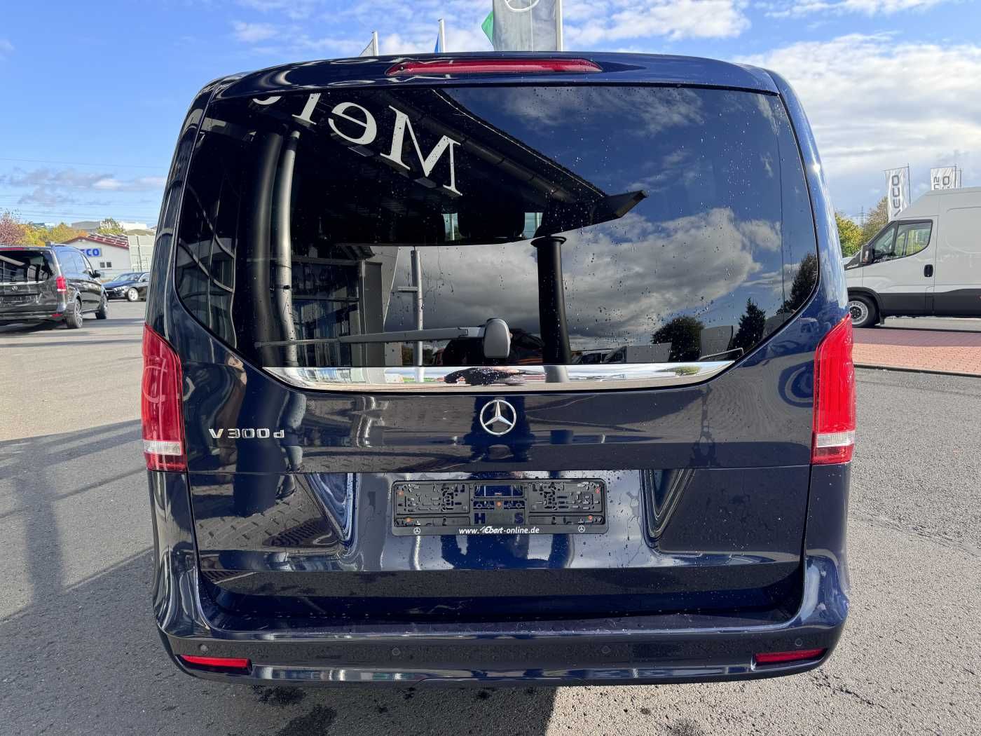 Fahrzeugabbildung Mercedes-Benz V 300 d EDITION 7Sitze MBUX LED Kamera