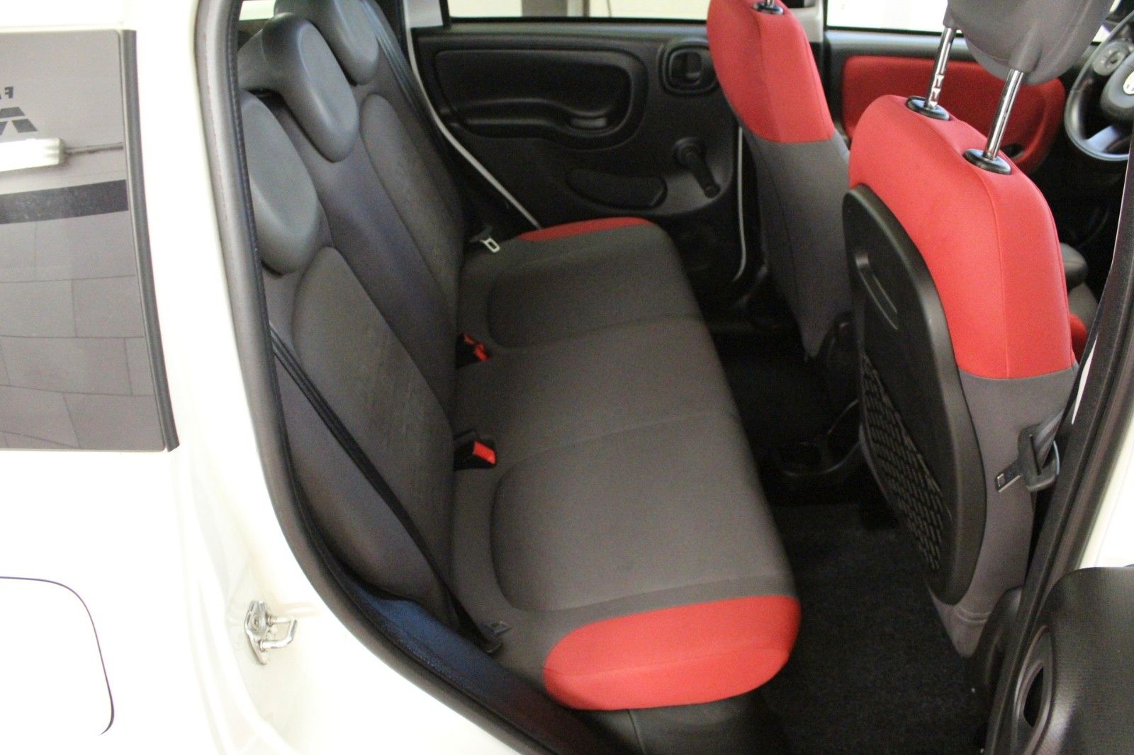 Fahrzeugabbildung Fiat Panda  Lounge 1.2
