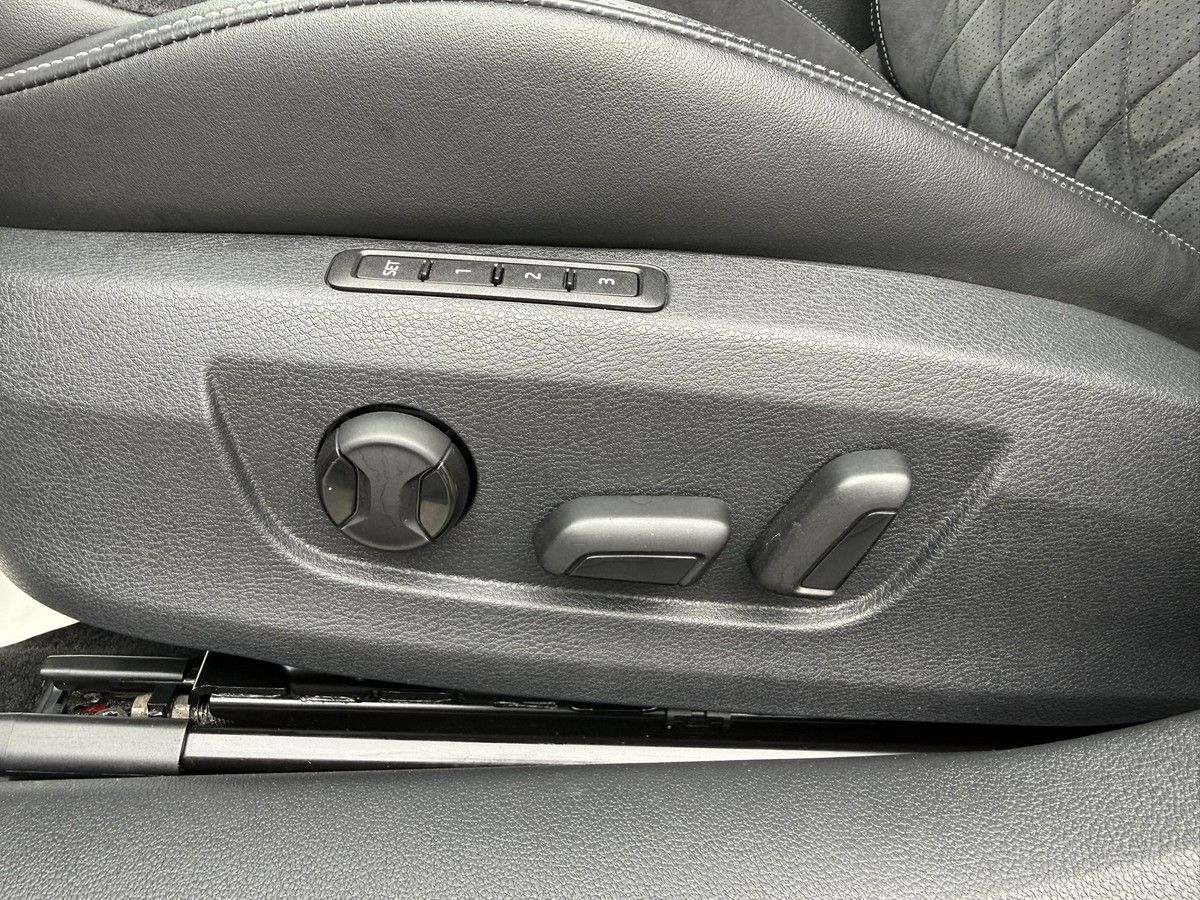 Skoda Superb 2.0 TSI DSG SportLine Standheizung Pano foto 19