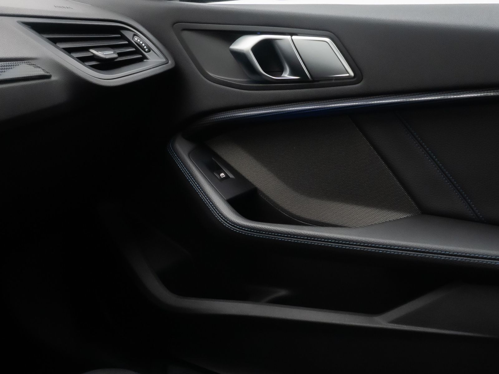 Fahrzeugabbildung BMW 118i M Sport DAB Komfort H/K LED Leder 18Zoll