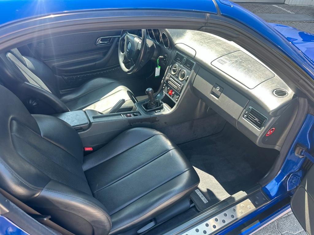 Mercedes-Benz SLK 230