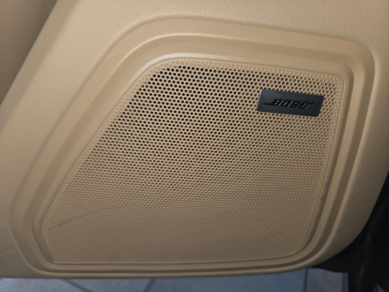 Fahrzeugabbildung Porsche Macan Turbo Scheckheft Porsche Leder exklusive