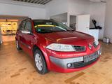 Renault Megane II Grandtour Klima Wi-Rä TÜV 09.27 - Renault Megane mit Benzin-Antrieb: Kombi, 2.0