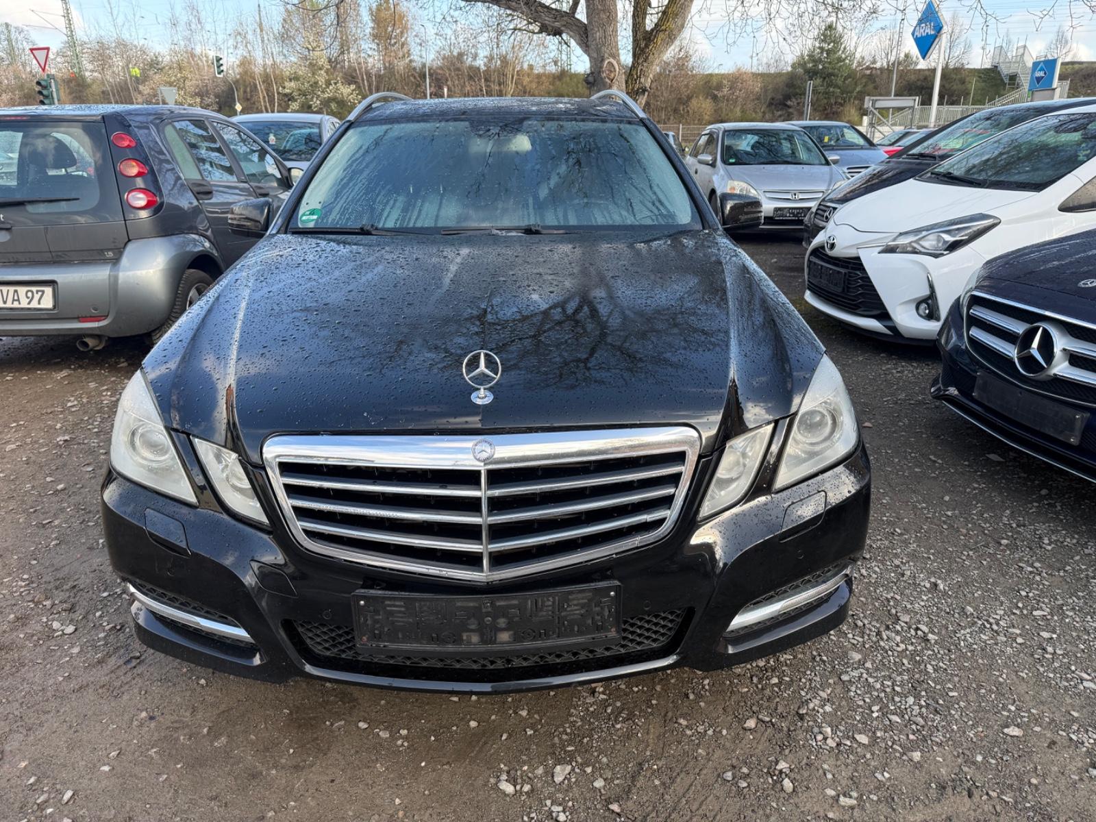 Mercedes-Benz E 350 CDI T BlueEFFICIENCY ELEGANCE