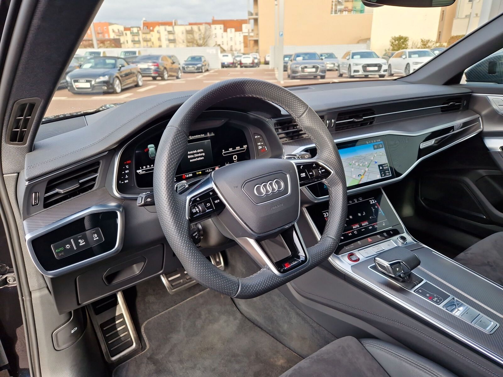 Fahrzeugabbildung Audi RS6 Avant DYNAMIK+ KERAMIK AHK NACHT LUFT B&O