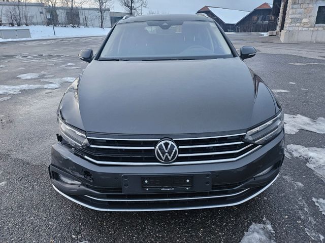 Volkswagen Passat Variant Elegance 4Motion DSG ANHANGER