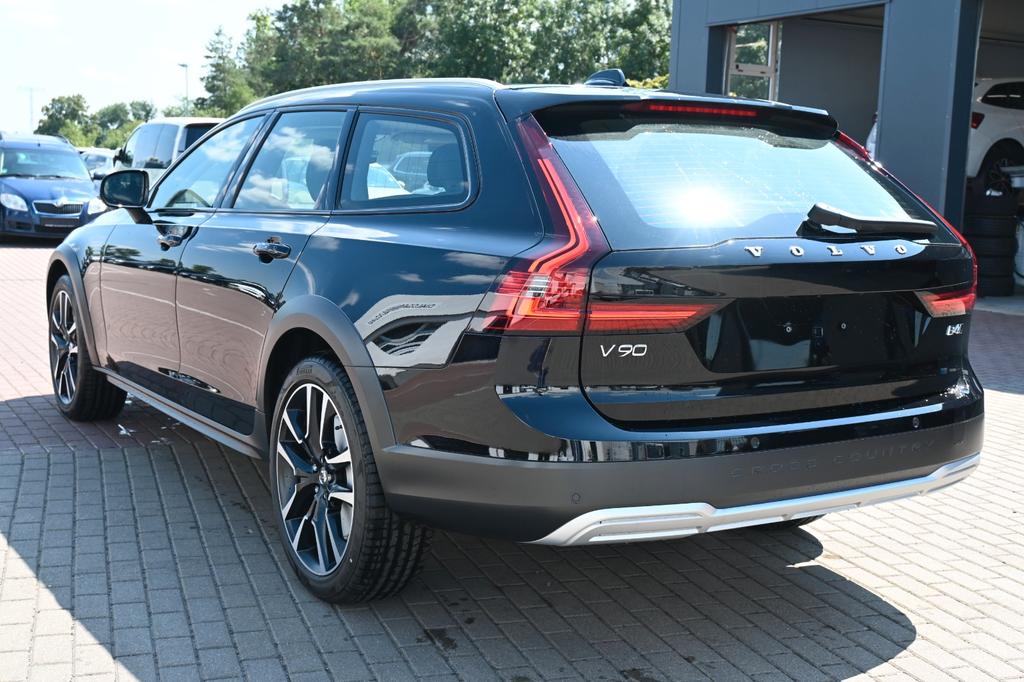 Volvo V90 Cross Country