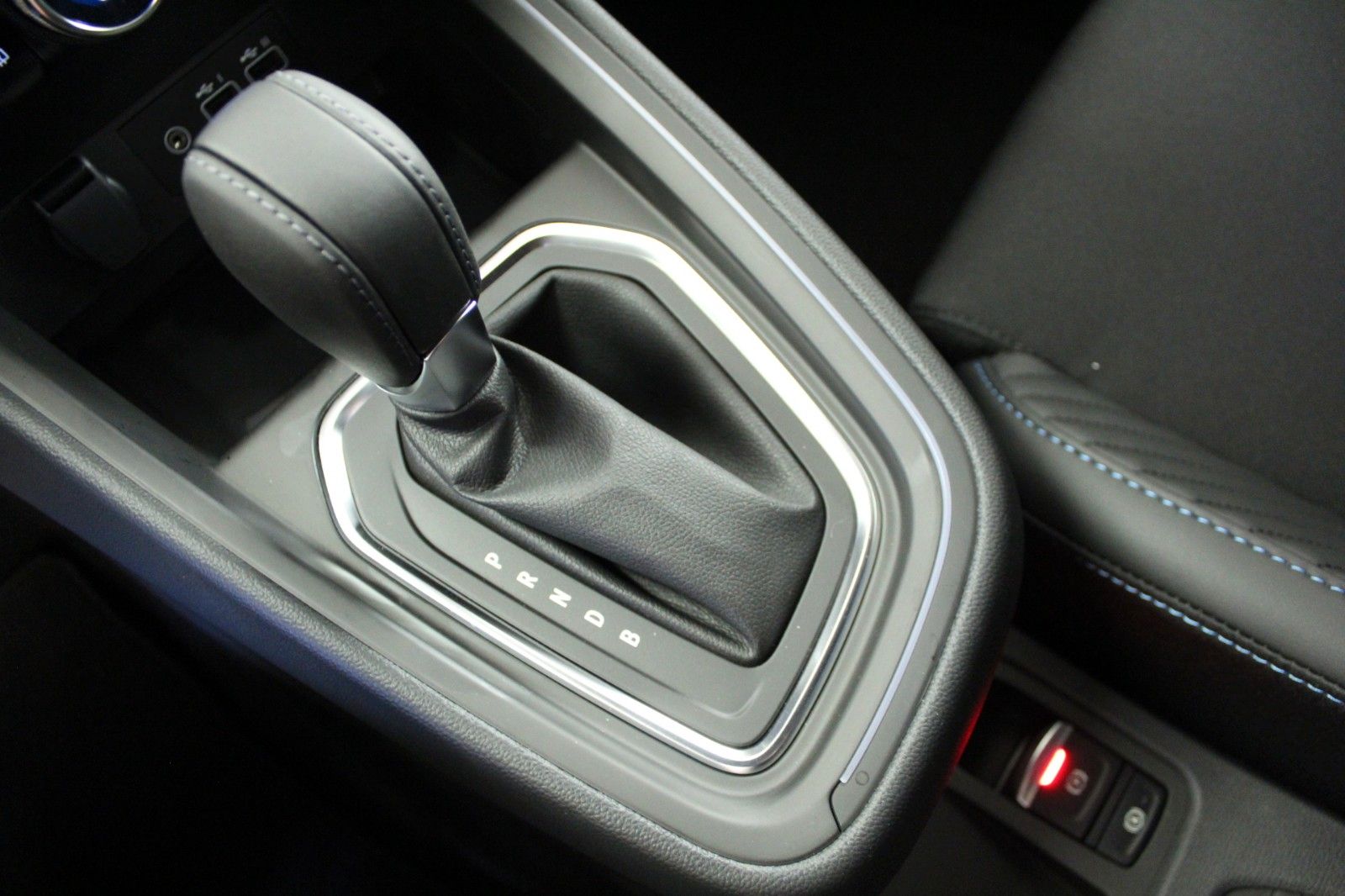 Fahrzeugabbildung Renault Clio V E-Tech 145 Full Hybrid *Esprit Alpine*