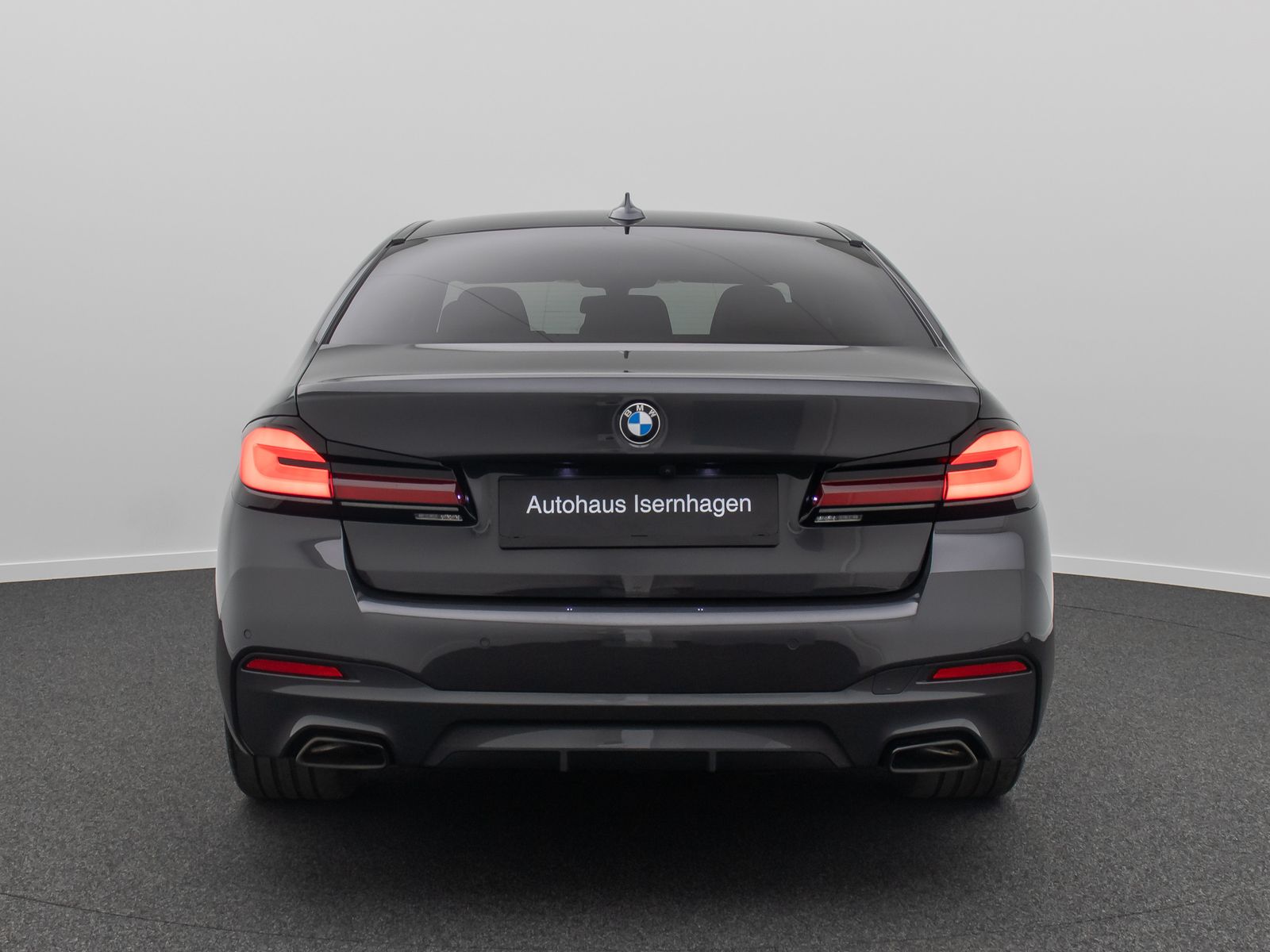 Fahrzeugabbildung BMW 540d xD M Sport Laser Kamera HUD DAB HiFi Komfor