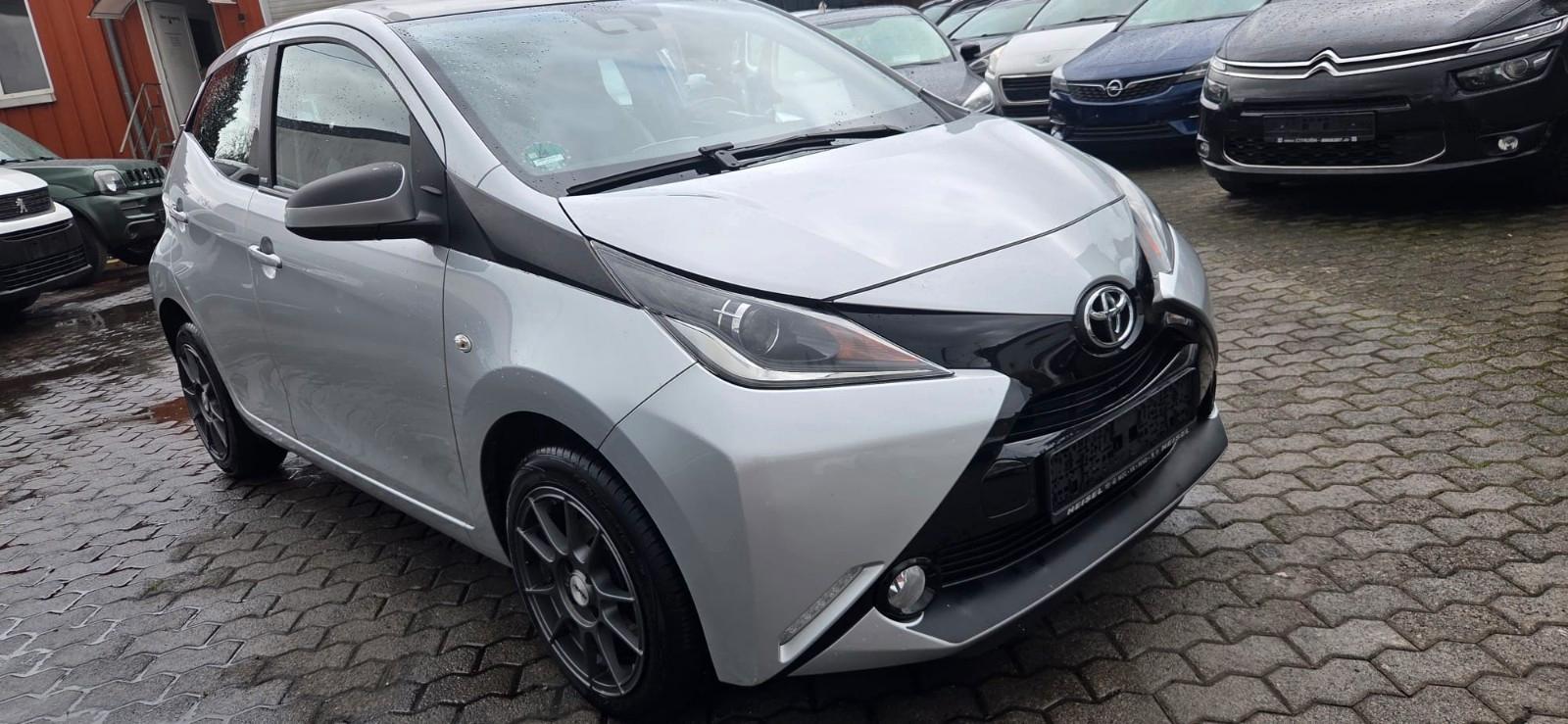 Toyota Aygo AYGO x-play Edition-S 1,0 *1-Hand*