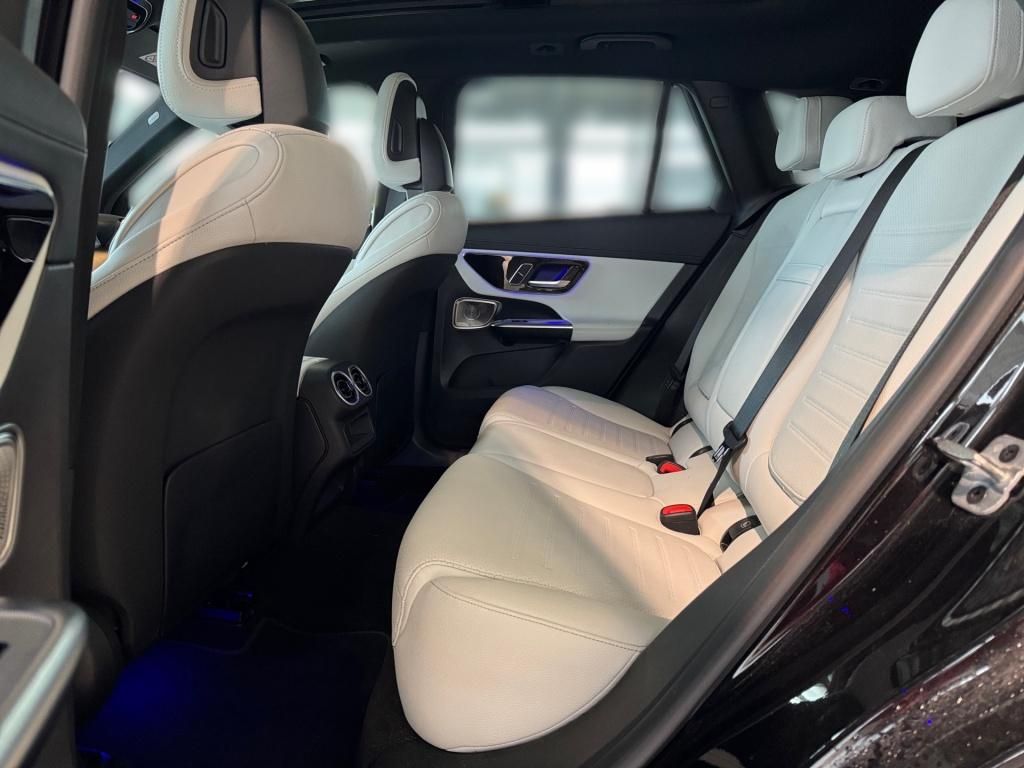 Fahrzeugabbildung Mercedes-Benz GLC 300 d 4M AMG AHK Pano Standhzg. Memo LED SHZ