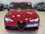 Alfa Romeo Giulia Veloce Q4 Brembo*ACC*Bi-Xenon*Leder*Navi* - Alfa Romeo Giulia aus 2021