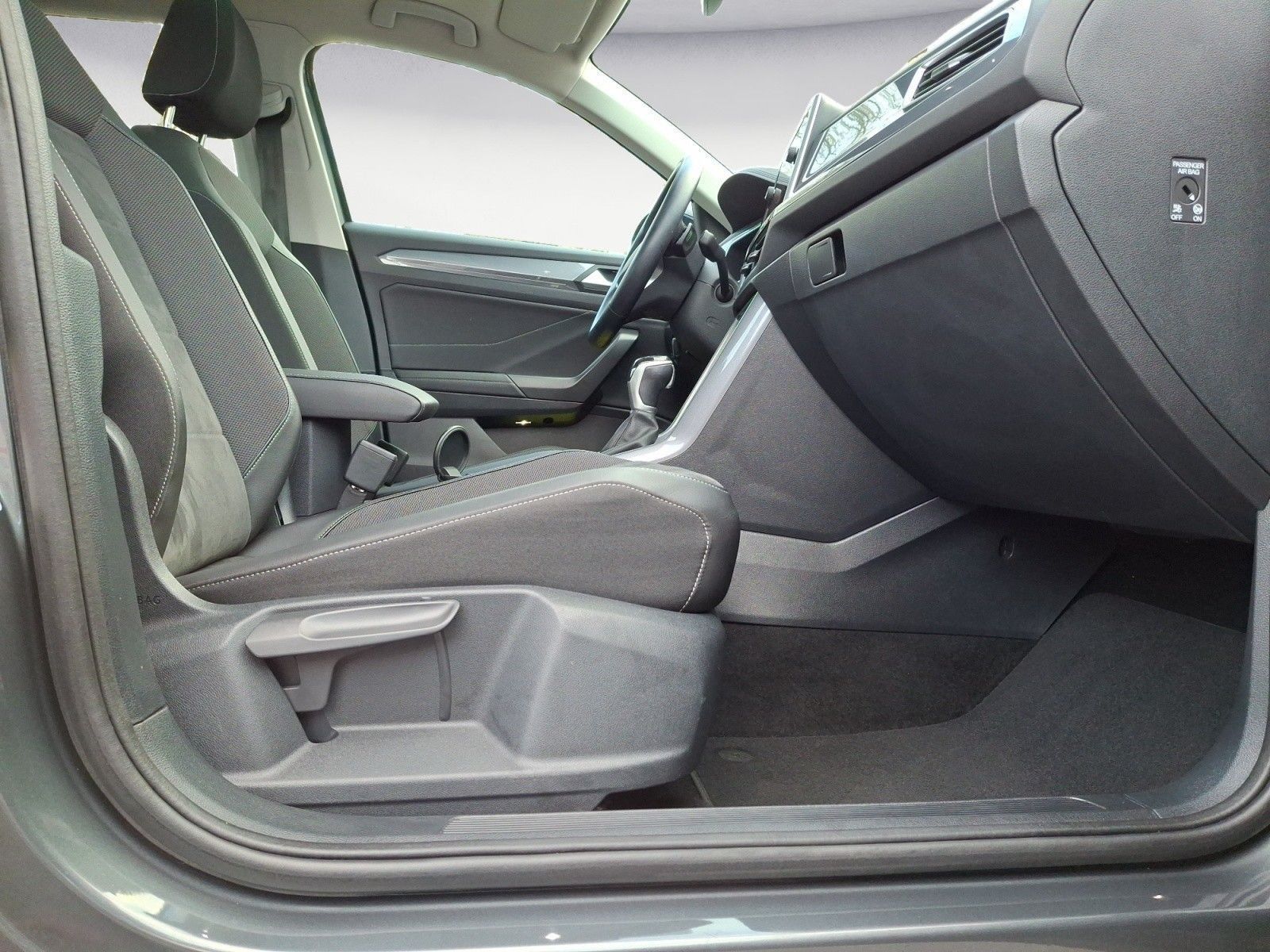 Volkswagen T-Roc - Bild 9