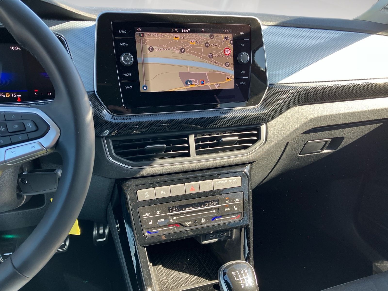 Volkswagen T-Cross - Bild 12