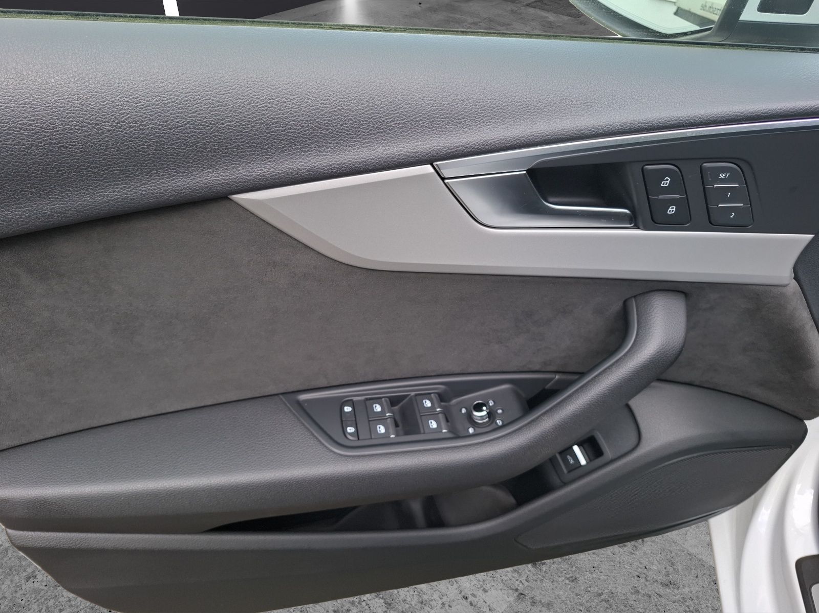 Fahrzeugabbildung Audi A4 Avant 40 TDI S-tronic quattro LED AHK Navi AV