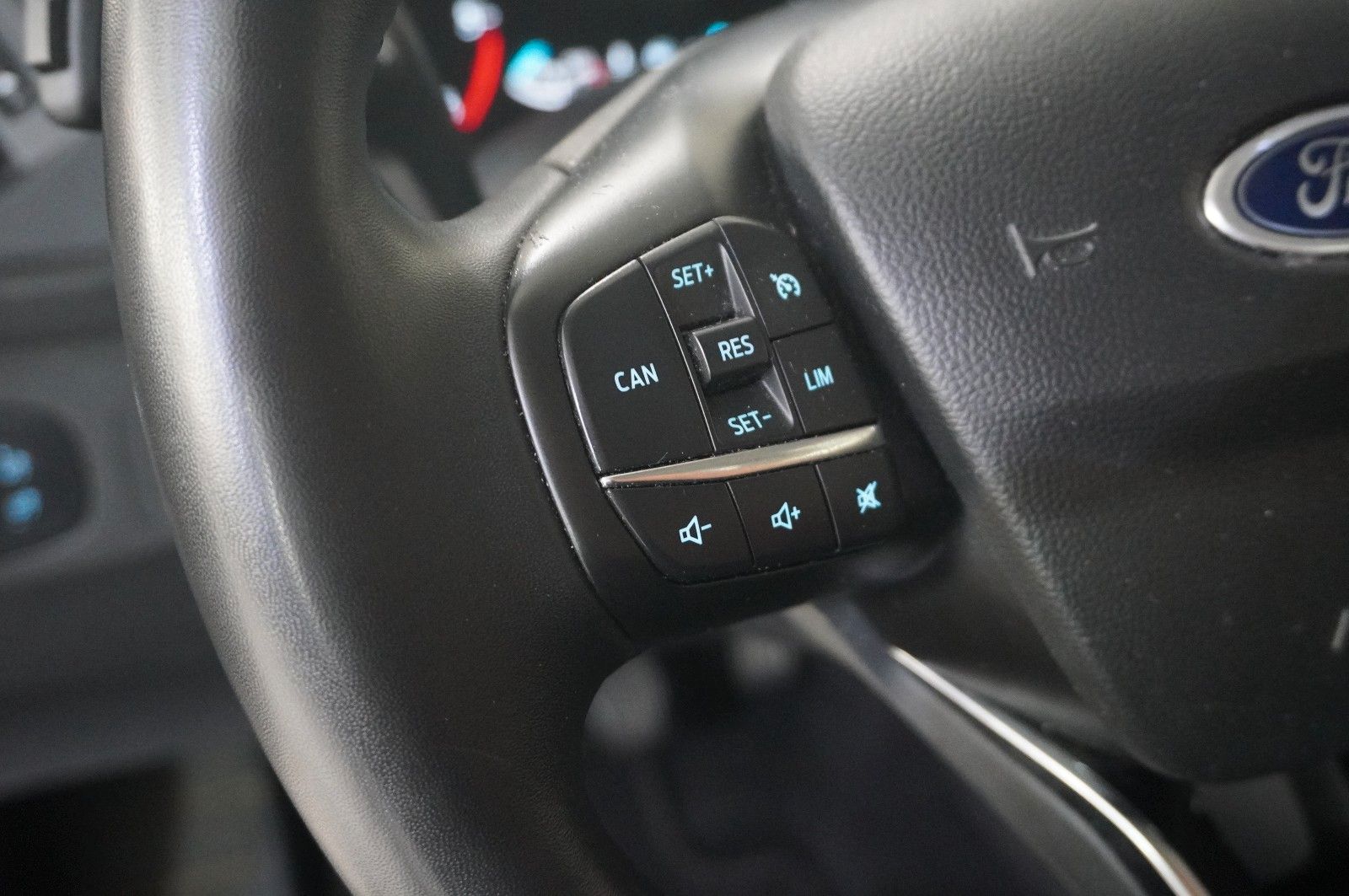 Fahrzeugabbildung Ford Focus Turnier 1.5D COOL & CONN. NAVI/LED/KAMERA