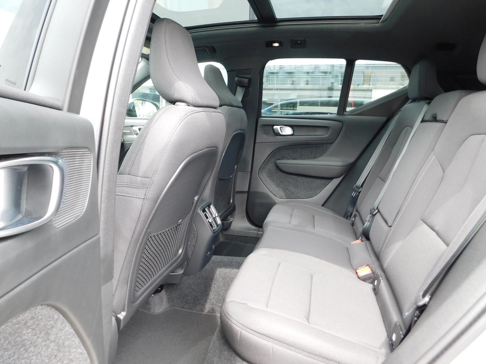 Fahrzeugabbildung Volvo EX40 Single Motor ext. Range Plus Black Edition