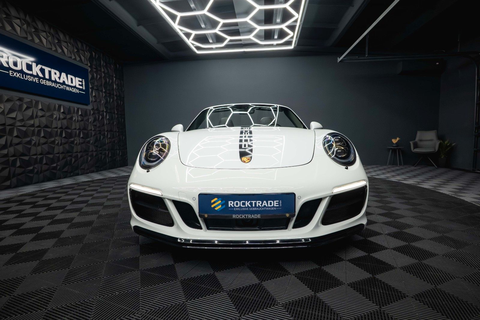 Fahrzeugabbildung Porsche 911 991.2 Carrera 4 GTS Cabrio *ACC*LED*111Check