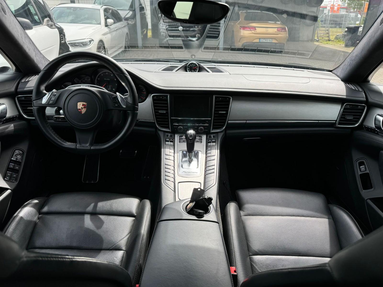 PORSCHE PANAMERA TURBO 4.8 V8 519 CH 4X4 BVA - ENTRETIEN PORSCHE COMLPET - TOIT OUVRANT - CAMERA 360°