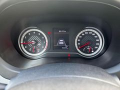 Fahrzeugabbildung Hyundai i10 Select KLIMAANLAGE PDC SITZHEIZUNG TEMPOMAT