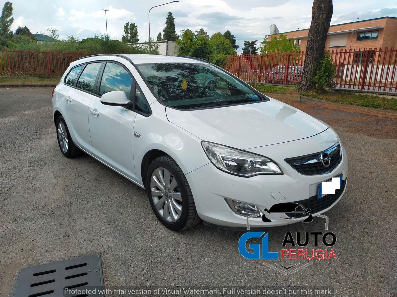 Opel Astra 2012 — photo 6