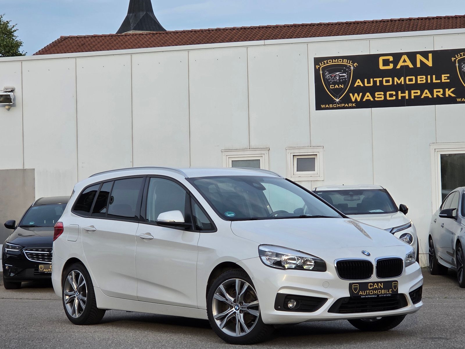 BMW 218d Gran Tourer*Automatik*Navi*CAMERA*AHK*MEMOR