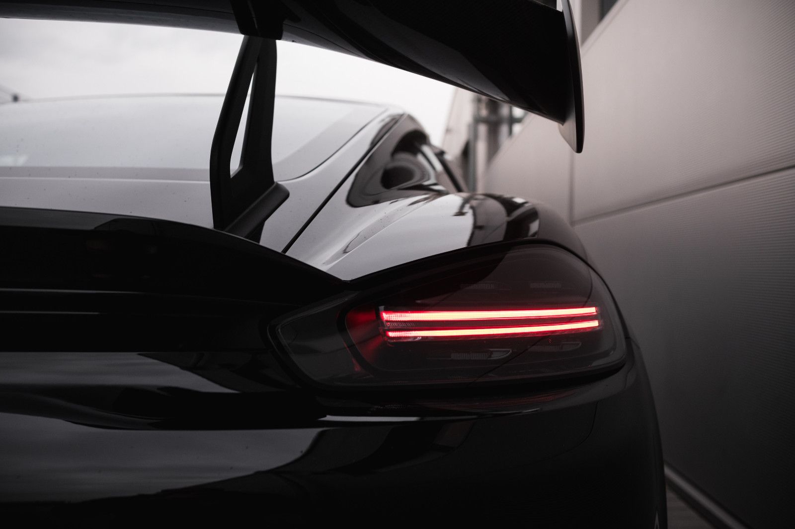 Fahrzeugabbildung Porsche 718 Cayman GT4 RS -Weissach-Kamera-Lift-PCCB