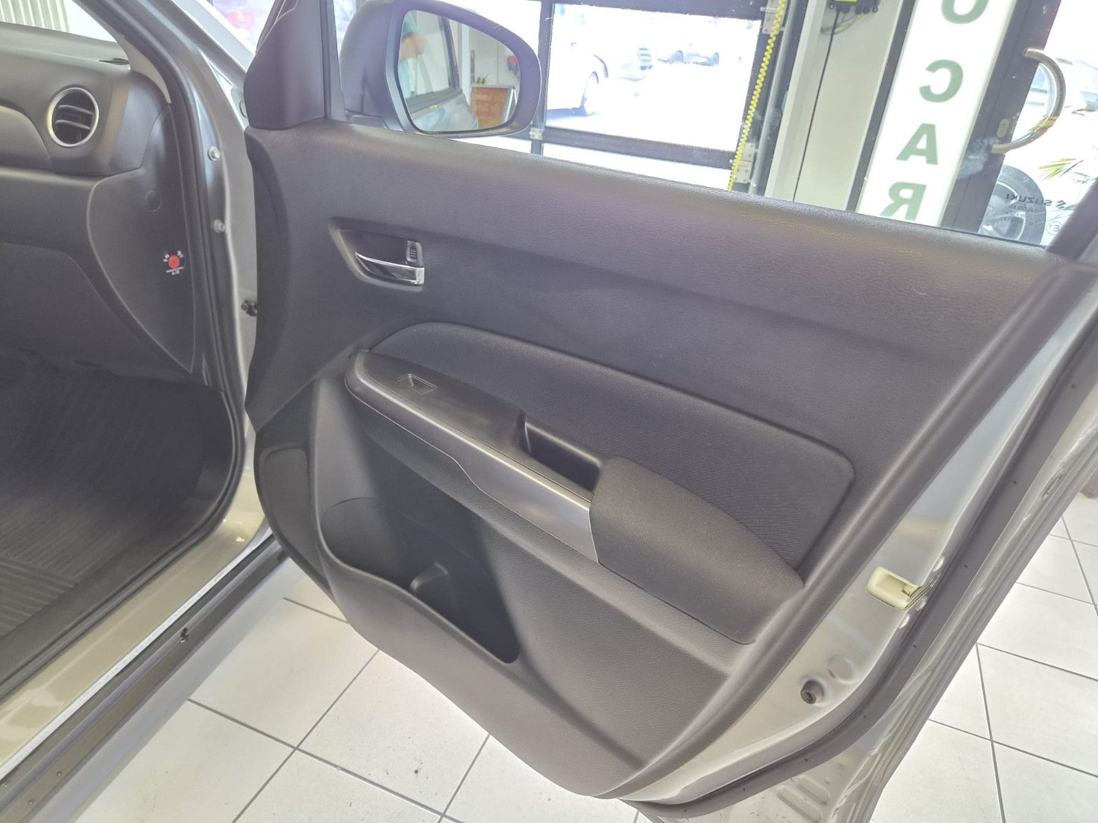 Fahrzeugabbildung Suzuki Vitara 1.4 Comfort / GEPFLEGT / GARANTIE /