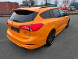 Ford Focus 2,3 EcoBoost ST Turnier ST - Ford Focus: Orange, ST