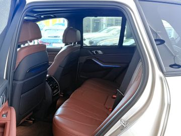 BMW X5 M50 - 12