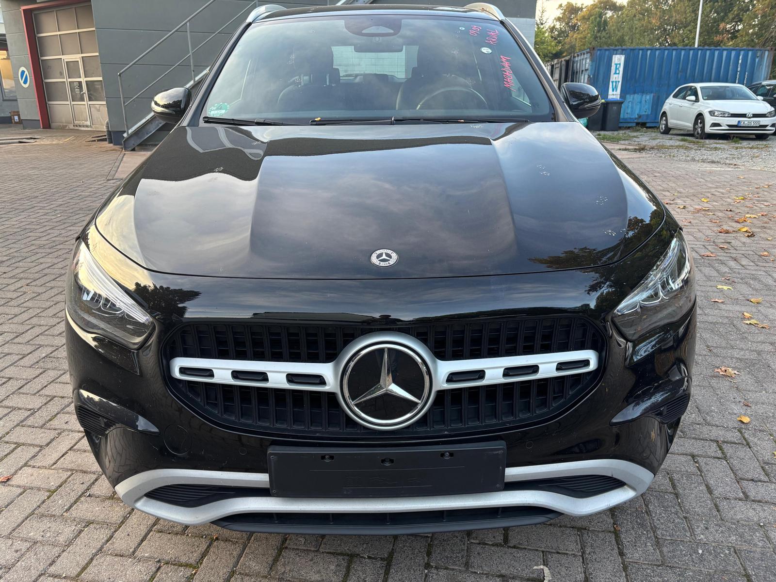 Mercedes-Benz GLA 7G LED+MBUX+VIRT+SHZ+KAM+T-LEDER+NAV+DAB, миниатюра 2