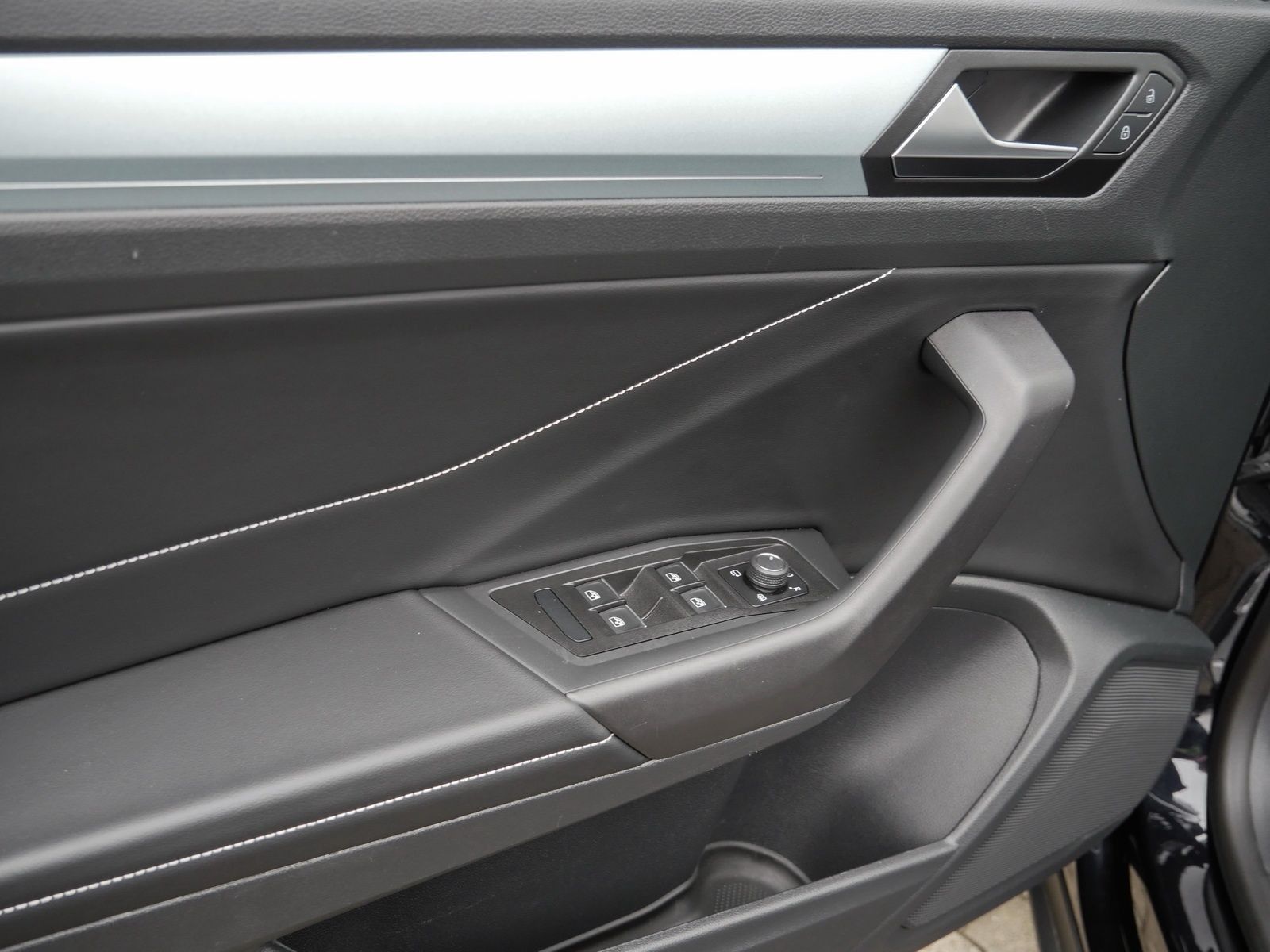Volkswagen T-Roc - Bild 21