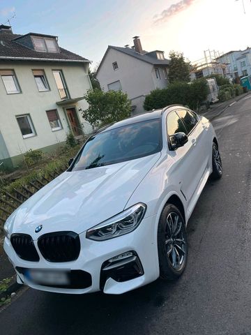 BMW X4 M40i