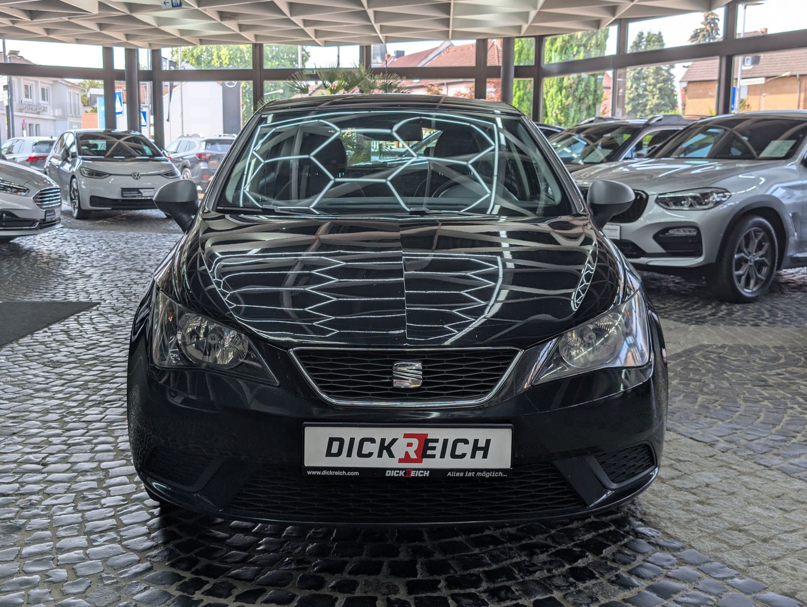 Fahrzeugabbildung SEAT Ibiza Reference Limo 1.4 EURO 5 TÜV KLIMA AUX
