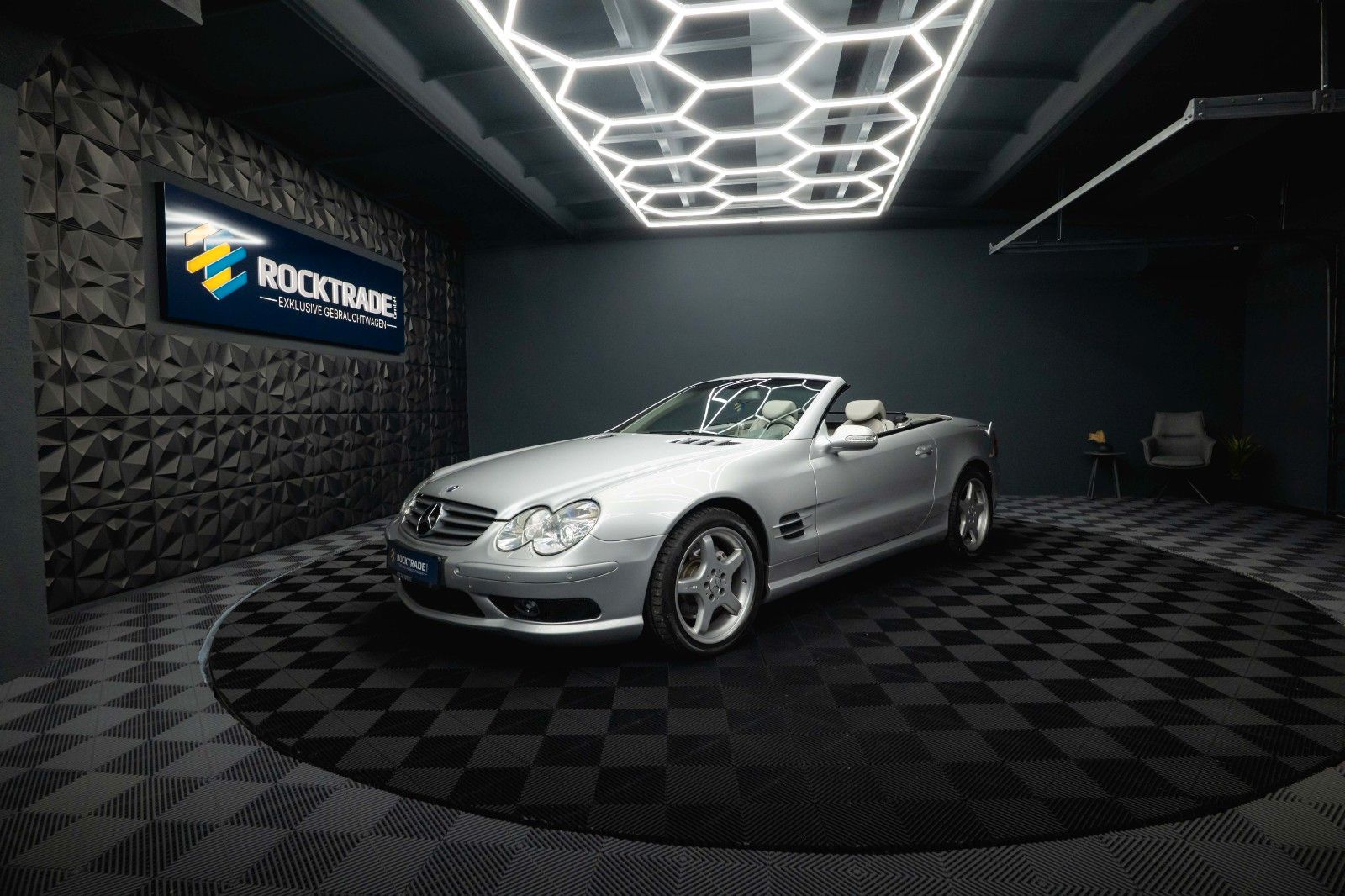 Fahrzeugabbildung Mercedes-Benz SL 500 AMG Paket *Facelift*ABC Sport*TÜV NEU*