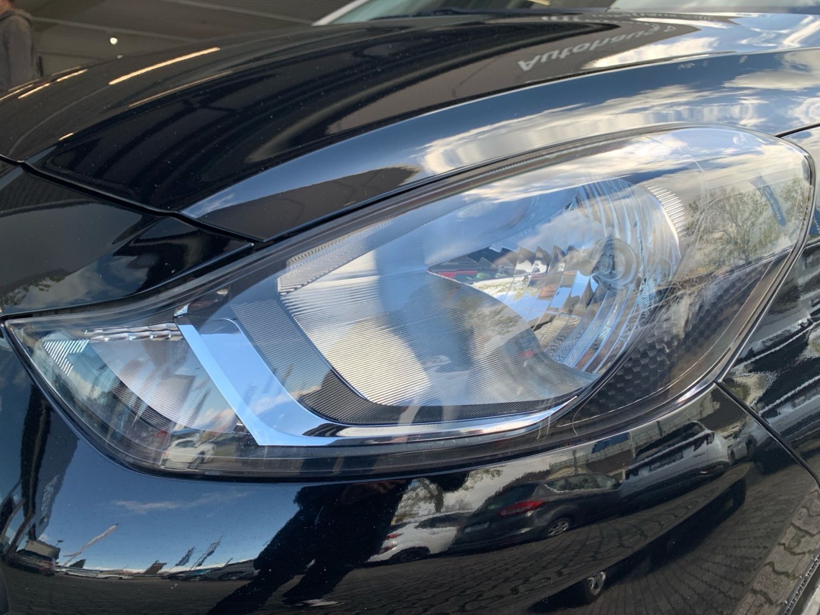 Fahrzeugabbildung Hyundai i10 1.0 Select Anhängerkupplung Sitzheizung PDC