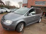 Volkswagen Touran Highline 7 Sitzer Automatik