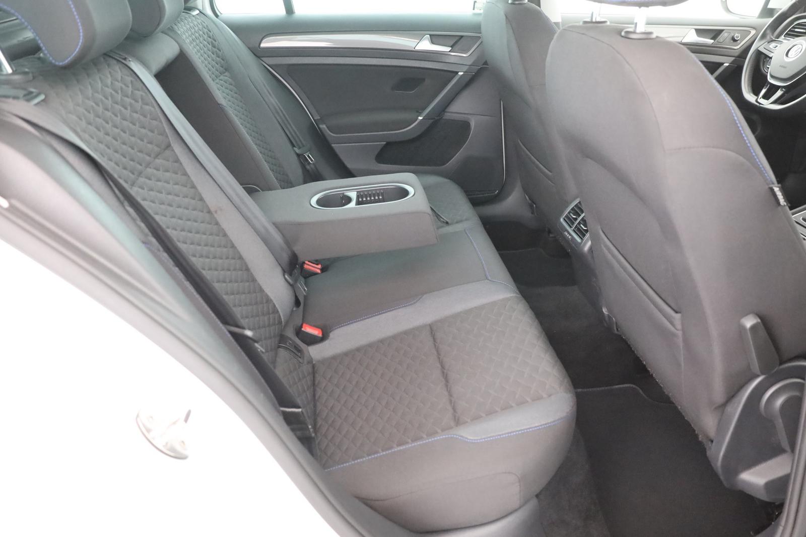 Volkswagen Golf VII Variant 1.0 TSI Navi Sitzheizung PDC