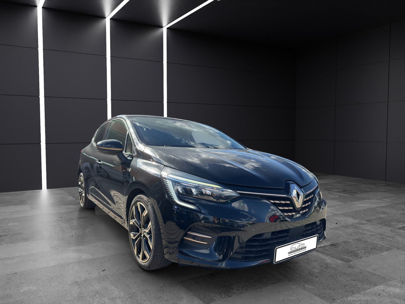 Fahrzeugabbildung Renault Clio V Lutecia Bluetooth/Navi/Ambiente/LED